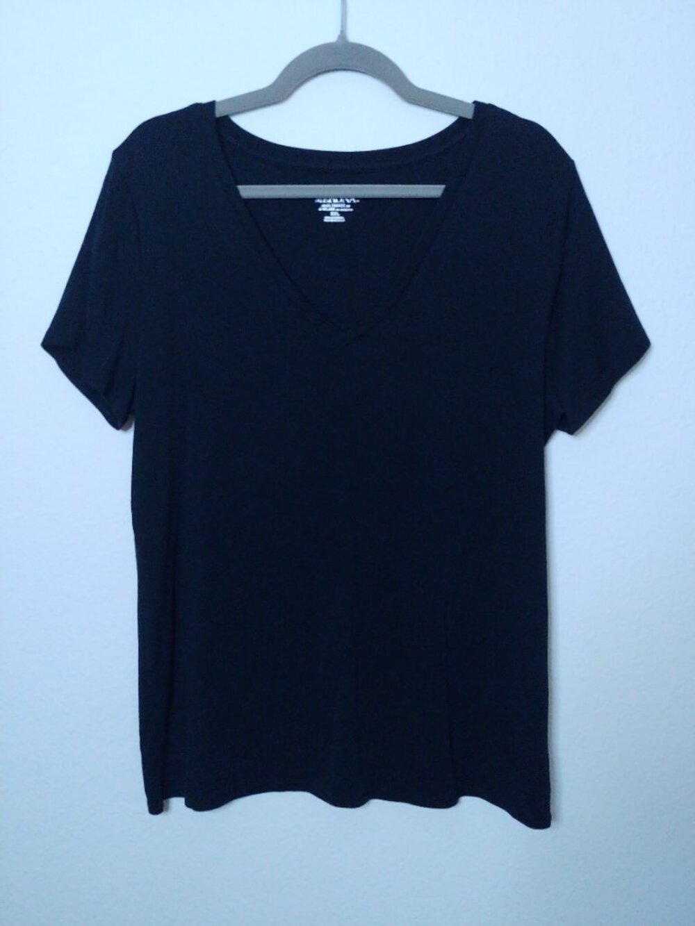 Merona Black V-Neck Basic T-Shirt